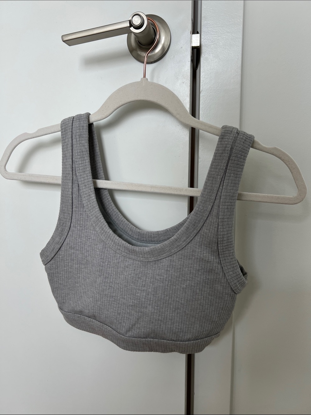 ALO Yoga Ribbed Grey Scoop Sports Bralette
